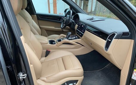 Porsche Cayenne III, 2018 год, 5 800 000 рублей, 10 фотография