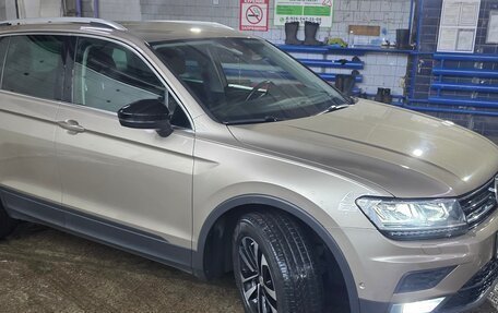 Volkswagen Tiguan II, 2019 год, 2 650 000 рублей, 3 фотография