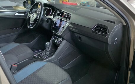 Volkswagen Tiguan II, 2019 год, 2 650 000 рублей, 6 фотография