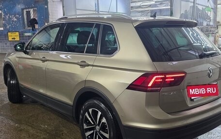 Volkswagen Tiguan II, 2019 год, 2 650 000 рублей, 5 фотография