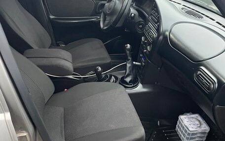 Chevrolet Niva I рестайлинг, 2010 год, 345 000 рублей, 7 фотография