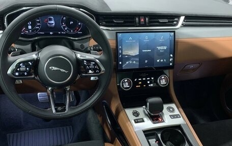 Jaguar F-Pace, 2025 год, 18 562 400 рублей, 12 фотография