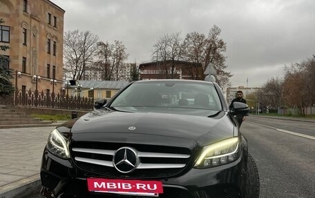 Mercedes-Benz C-Класс, 2018 год, 2 600 000 рублей, 7 фотография