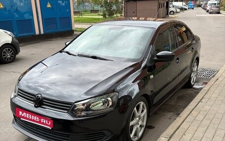 Volkswagen Polo VI (EU Market), 2014 год, 880 000 рублей, 3 фотография