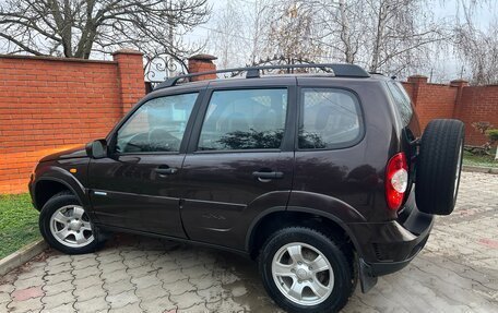 Chevrolet Niva I рестайлинг, 2010 год, 540 000 рублей, 2 фотография