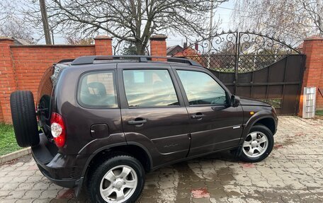 Chevrolet Niva I рестайлинг, 2010 год, 540 000 рублей, 4 фотография