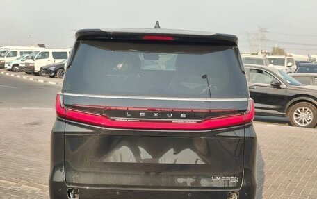 Lexus LM, 2025 год, 24 990 000 рублей, 6 фотография