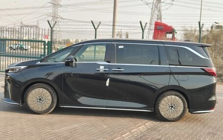 Lexus LM, 2025 год, 24 990 000 рублей, 4 фотография