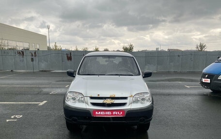 Chevrolet Niva I рестайлинг, 2013 год, 390 000 рублей, 2 фотография