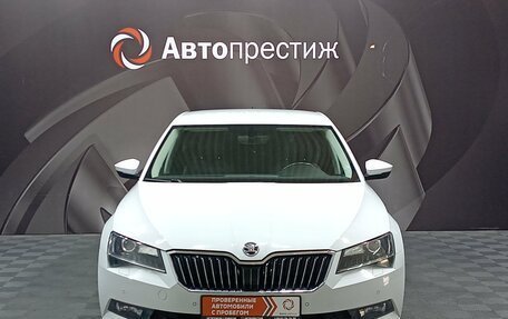 Skoda Superb III рестайлинг, 2018 год, 1 810 000 рублей, 2 фотография