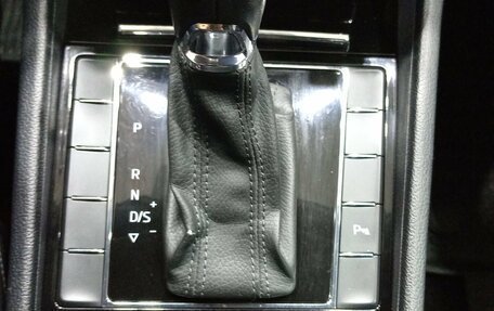 Skoda Superb III рестайлинг, 2018 год, 1 810 000 рублей, 13 фотография