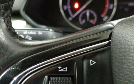 Skoda Superb III рестайлинг, 2018 год, 1 810 000 рублей, 16 фотография