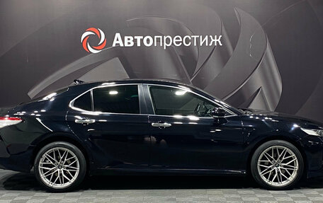 Toyota Camry, 2020 год, 2 335 000 рублей, 4 фотография