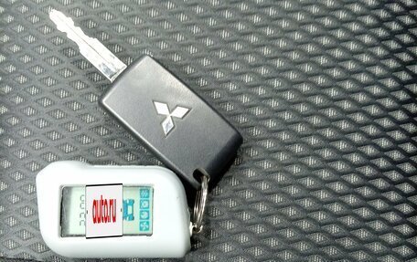 Mitsubishi Outlander III рестайлинг 3, 2020 год, 2 300 000 рублей, 18 фотография