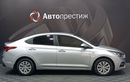 Hyundai Solaris II рестайлинг, 2017 год, 870 000 рублей, 4 фотография