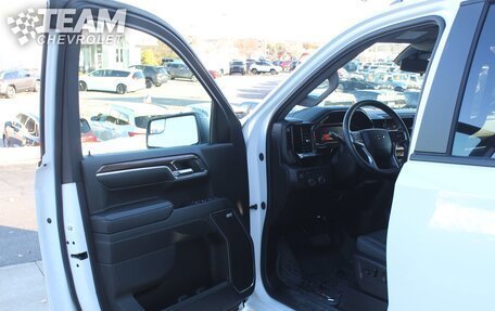 Chevrolet Silverado, 2024 год, 8 313 876 рублей, 9 фотография