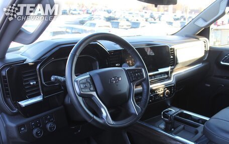 Chevrolet Silverado, 2024 год, 8 313 876 рублей, 11 фотография