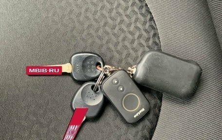 KIA Rio III рестайлинг, 2017 год, 940 000 рублей, 17 фотография