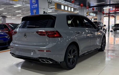 Volkswagen Golf VIII, 2021 год, 1 721 400 рублей, 2 фотография