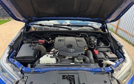 Toyota Hilux VIII, 2016 год, 3 350 000 рублей, 4 фотография