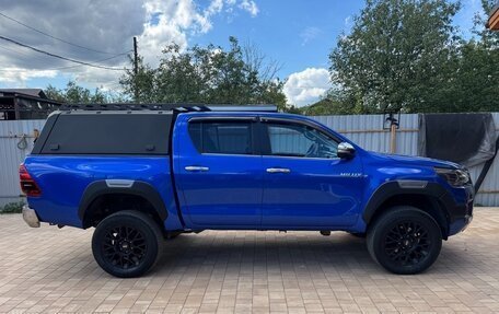 Toyota Hilux VIII, 2016 год, 3 350 000 рублей, 8 фотография