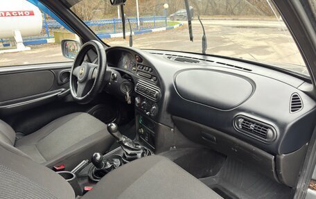 Chevrolet Niva I рестайлинг, 2013 год, 295 000 рублей, 29 фотография