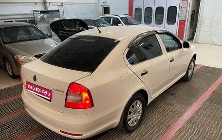 Skoda Octavia, 2011 год, 837 000 рублей, 2 фотография