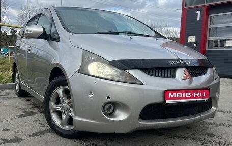 Mitsubishi Grandis, 2004 год, 650 000 рублей, 1 фотография