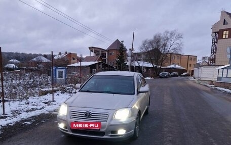 Toyota Avensis III рестайлинг, 2004 год, 677 000 рублей, 12 фотография