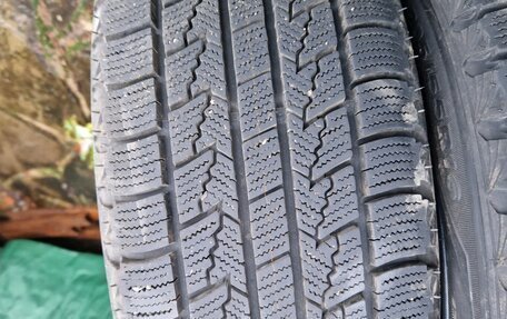 Toyota Avensis III рестайлинг, 2004 год, 677 000 рублей, 27 фотография