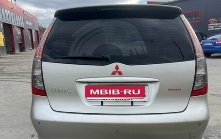Mitsubishi Grandis, 2004 год, 650 000 рублей, 2 фотография