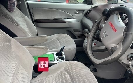 Mitsubishi Grandis, 2004 год, 650 000 рублей, 10 фотография