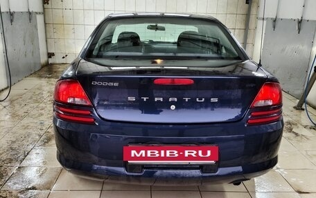 Dodge Stratus II, 2003 год, 450 000 рублей, 4 фотография