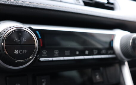 Toyota RAV4, 2020 год, 3 250 000 рублей, 22 фотография