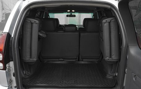 Toyota Land Cruiser Prado 120 рестайлинг, 2007 год, 1 990 000 рублей, 21 фотография