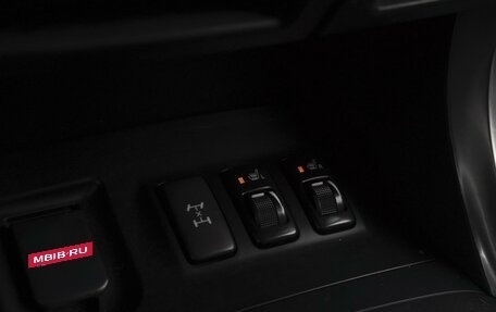 Toyota Land Cruiser Prado 120 рестайлинг, 2007 год, 1 990 000 рублей, 16 фотография