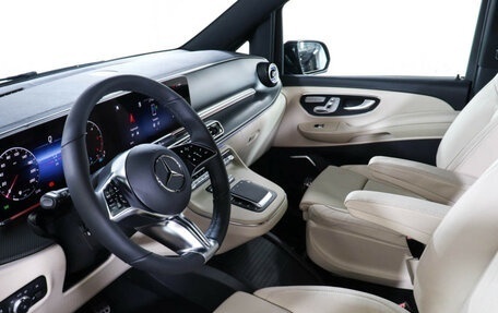 Mercedes-Benz V-Класс, 2024 год, 18 294 782 рублей, 13 фотография