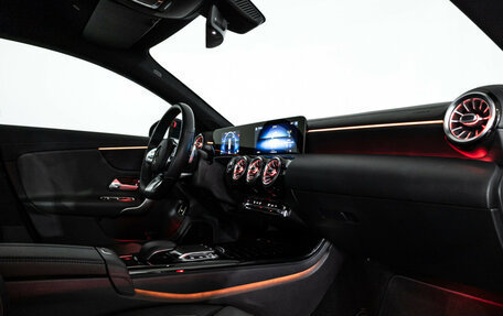 Mercedes-Benz CLA, 2019 год, 3 749 700 рублей, 20 фотография