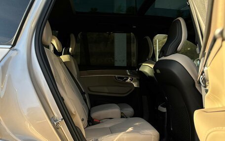 Volvo XC90 II рестайлинг, 2025 год, 14 050 000 рублей, 16 фотография