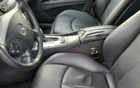 Mercedes-Benz E-Класс, 2004 год, 850 000 рублей, 15 фотография