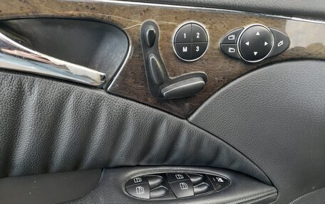 Mercedes-Benz E-Класс, 2004 год, 850 000 рублей, 14 фотография