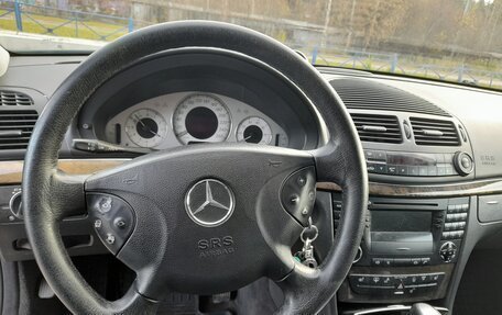 Mercedes-Benz E-Класс, 2004 год, 850 000 рублей, 11 фотография