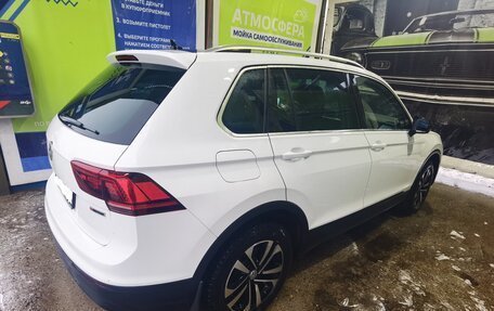 Volkswagen Tiguan II, 2020 год, 2 500 000 рублей, 6 фотография