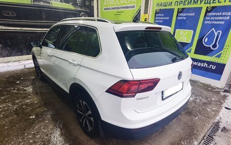 Volkswagen Tiguan II, 2020 год, 2 500 000 рублей, 7 фотография
