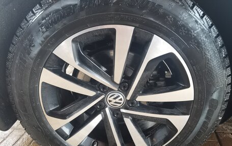 Volkswagen Tiguan II, 2020 год, 2 500 000 рублей, 20 фотография