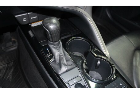 Toyota Camry, 2019 год, 2 588 000 рублей, 22 фотография