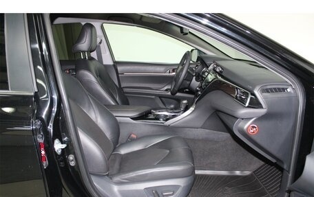 Toyota Camry, 2019 год, 2 588 000 рублей, 15 фотография