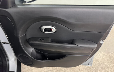 KIA Soul II рестайлинг, 2018 год, 1 297 000 рублей, 22 фотография