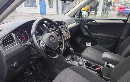 Volkswagen Tiguan II, 2019 год, 1 850 000 рублей, 13 фотография