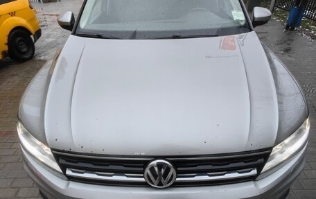 Volkswagen Tiguan II, 2019 год, 1 850 000 рублей, 6 фотография